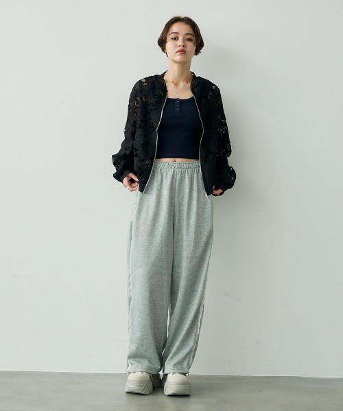 Clum(クルム)の「Side lace design sweatpants / サイドレースデザインスウェットパンツ(スウェットパンツ・レディース・グレー/ブラック・FREE)」の16枚目の写真