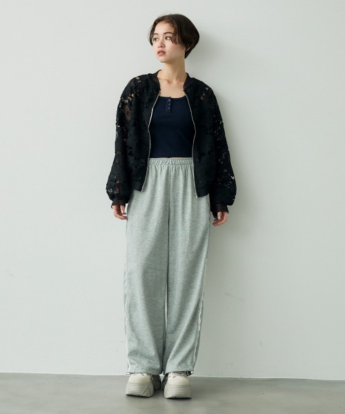Clum(クルム)の「Side lace design sweatpants / サイドレースデザインスウェットパンツ(スウェットパンツ・レディース・グレー/ブラック・FREE)」の5枚目の写真