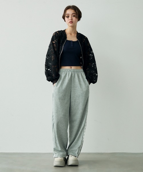 Clum(クルム)の「Side lace design sweatpants / サイドレースデザインスウェットパンツ(スウェットパンツ・レディース・グレー/ブラック・FREE)」の8枚目の写真