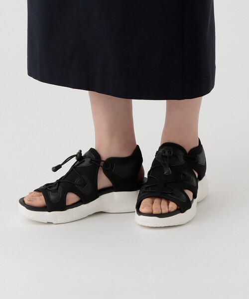 Afternoon Tea(アフタヌーンティー)の「スニーカーサンダル(サンダル・レディース・ブラック・LARGE/MEDIUM)」の1枚目の写真