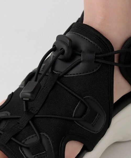 Afternoon Tea(アフタヌーンティー)の「スニーカーサンダル(サンダル・レディース・ブラック・LARGE/MEDIUM)」の5枚目の写真