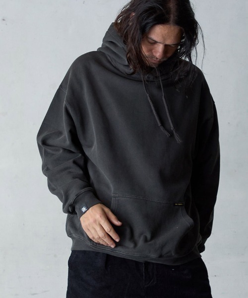 EGO TRIPPING(エゴトリッピング)の「mpa3821- CW PARKA パーカー(パーカー・メンズ・ブラック・46/48)」の3枚目の写真