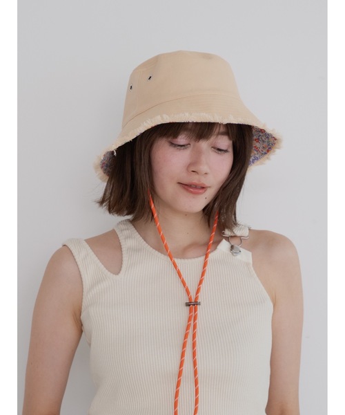 jumelle（ジュメロ）の「【Casselini】リバーシブルバケハ（ハット・レディース・アイボリー/ブラック・FREE）」の2枚目の写真
