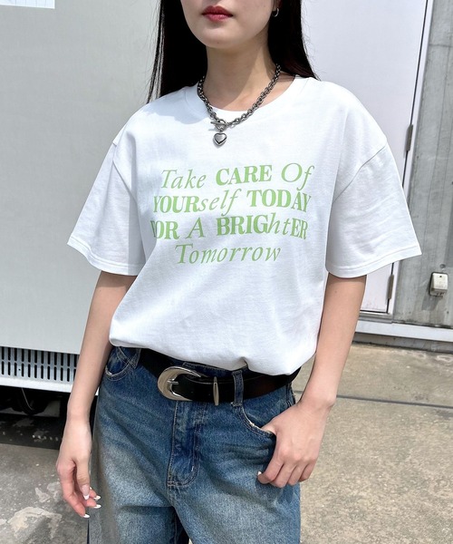 PAGEBOY（ページボーイ）の「アソートルーズＴシャツ（Tシャツ/カットソー・レディース・ブルー系その他/ピンク系その他/オレンジ系その他/オートミール/ホワイト系その他/ブラック系その他/ホワイト系その他2/ホワイト系その他3/ブラック系その他2/ブラック系その他3・FREE）」の4枚目の写真