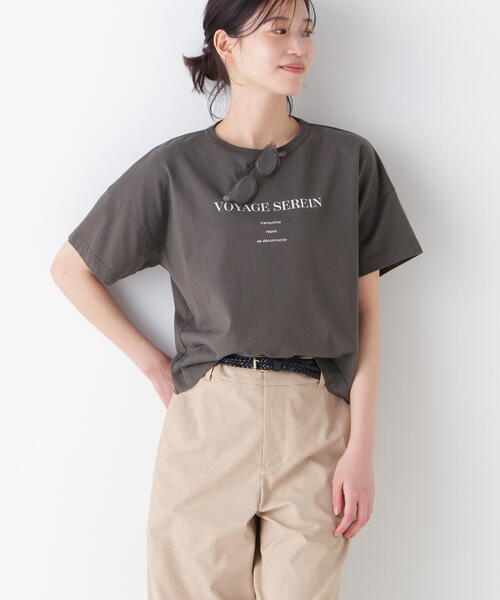 human woman（ヒューマンウーマン）の「◆メッセージロゴＴシャツ（Tシャツ/カットソー・レディース・カーキ/ホワイト/グリーン・MEDIUM）」の3枚目の写真
