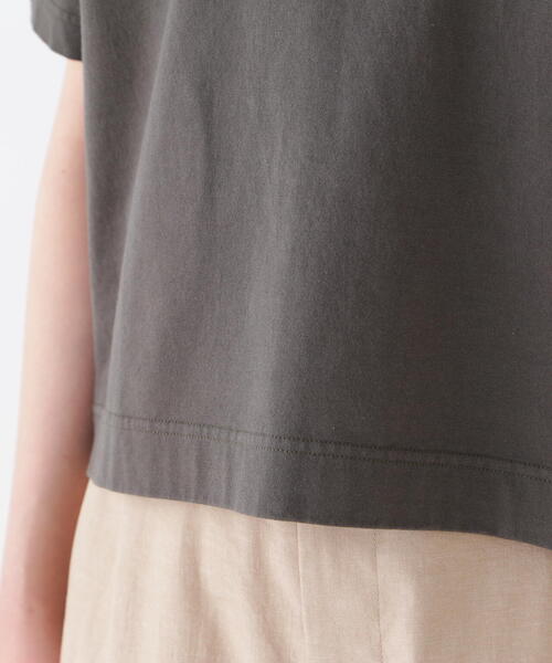 human woman（ヒューマンウーマン）の「◆メッセージロゴＴシャツ（Tシャツ/カットソー・レディース・カーキ/ホワイト/グリーン・MEDIUM）」の7枚目の写真