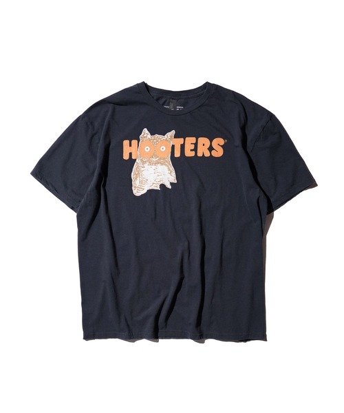 THRIFTY LOOK(スリフティールック)の「THRIFTY LOOK / スリフティールック THRIFTY "HOOTERS" LOGO TEE フーターズ 企業ロゴ 企業Tシャツ(Tシャツ/カットソー・メンズ・ホワイト/ブラック・X-LARGE/XX-LARGE/LARGE/MEDIUM)」の13枚目の写真