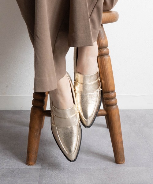 Fabby fabby（ファビィーファビィー）の「ローファーマニッシュシューズ（ローファー・レディース・シルバー/ゴールド/レオパード/ブラック/ブラック系その他/オフホワイト・LARGE/MEDIUM/SMALL）」の5枚目の写真