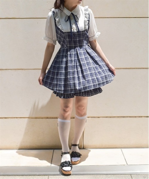 VS ビクシー★ツイストプッシュアップとスカート風ボトムセット クラシックショートベスト[品番：IGAW0005048]｜axes femme