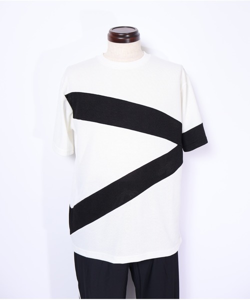 MMMM(エムエムエムエム)の「MMMM/グリッティジャガードスラッシュT・スリット刺繍T(Tシャツ/カットソー・メンズ・ブラック/グレー系その他/ブラック系その他/チャコールグレー/ホワイト系その他/ホワイト・LARGE/MEDIUM)」の10枚目の写真