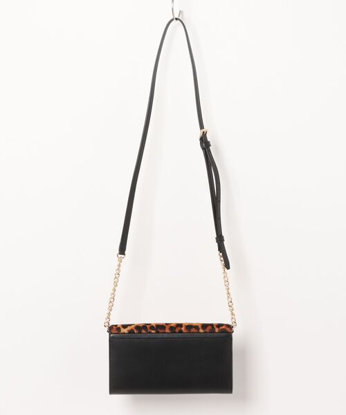 MICHAEL KORS(マイケルコース)の「CARSON LG WALLET ON A CHAIN クロスボディ(ショルダーバッグ・レディース・ベージュ系・FREE)」の3枚目の写真