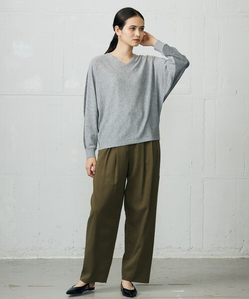 自由区（ジユウク）の「セルロースコットンチノコクーンシルエット パンツ（その他パンツ・レディース・ベージュ系/オリーブ系・32）」の4枚目の写真