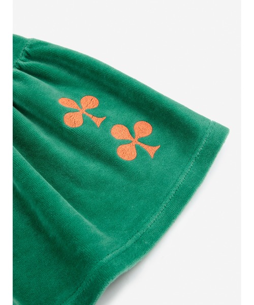 BOBO CHOSES(ボボショーズ)の「Clover velvet skirt(スカート・キッズ・グリーン・4-5YEAR/6-7YEAR/8-9y/2-3YEAR/12-13y/10-11y)」の2枚目の写真