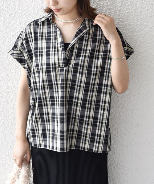 【WHITE】スキッパーフレンチスリーブシャツ ブラウス-ウォッシャブル- スキッパーフレンチスリーブトップス【UV/吸水速乾/洗濯機洗い可