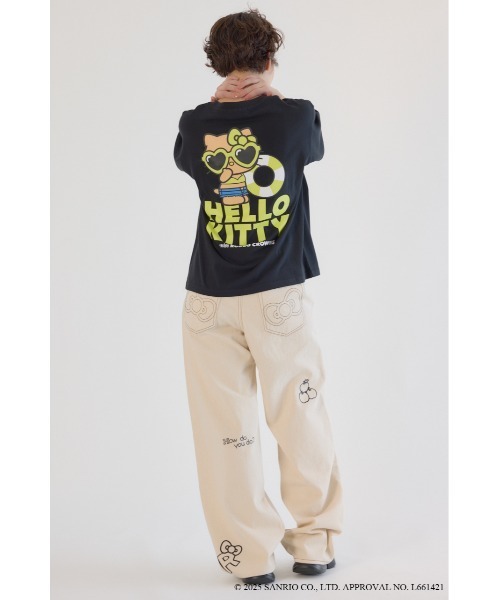 RODEO CROWNS WIDE BOWL（ロデオクラウンズワイドボウル）の「(サンリオキャラクターズ)SUNBURN キティ Tシャツ（Tシャツ/カットソー・レディース・ホワイト系その他/ピンク/ブラック/オフホワイト・SMALL/MEDIUM）」の5枚目の写真