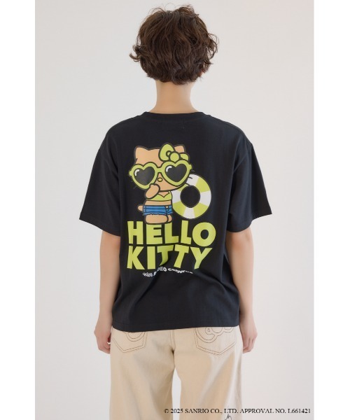 RODEO CROWNS WIDE BOWL（ロデオクラウンズワイドボウル）の「(サンリオキャラクターズ)SUNBURN キティ Tシャツ（Tシャツ/カットソー・レディース・ホワイト系その他/ピンク/ブラック/オフホワイト・SMALL/MEDIUM）」の8枚目の写真