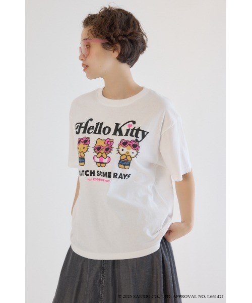 RODEO CROWNS WIDE BOWL（ロデオクラウンズワイドボウル）の「(サンリオキャラクターズ)SUNBURN キティ Tシャツ（Tシャツ/カットソー・レディース・ホワイト系その他/ピンク/ブラック/オフホワイト・SMALL/MEDIUM）」の16枚目の写真