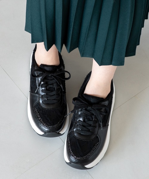 JELLY BEANS（ジェリービーンズ）の「フリルレースレースアップスニーカー(211-55344)JELLY BEANS(ジェリービーンズ)（スニーカー・レディース・ブラック/アイボリー・S/LL/L/M）」の12枚目の写真