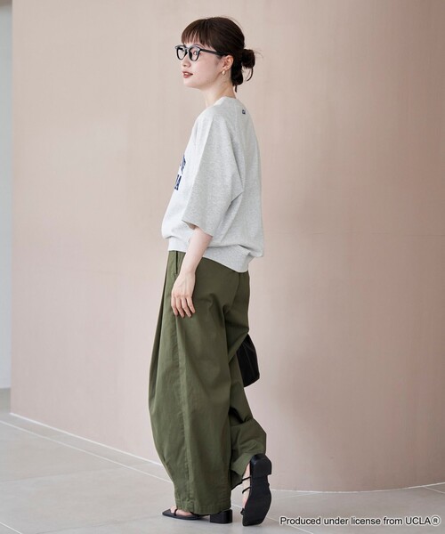 UCLA（ユーシーエルエー）の「【UCLA 別注】 カレッジプリント裏毛ハーフスリーブプルオーバー（Tシャツ/カットソー・レディース・ネイビー/コバルトブルー/ナチュラル・FREE）」の10枚目の写真