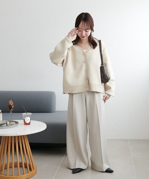 DISCOAT(ディスコート)の「メタル釦スウェットライクカーディガン(カーディガン/ボレロ・レディース・グレー/アイボリー/ブラック・FREE)」の17枚目の写真