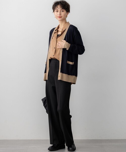 23区（ニジュウサンク）の「【洗える】サステナブルウール Vネック バイカラー カーディガン（カーディガン/ボレロ・レディース・ライトグレー系5/ネイビー系5・44/46）」の10枚目の写真