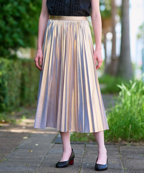 DRESSTERIOR（ドレステリア）の「【洗える/ストレッチ性/オンオフ】箔プリントプリーツスカート（スカート・レディース・ゴールド/ブラウン系/ネイビー・40/38/36/34）」の12枚目の写真