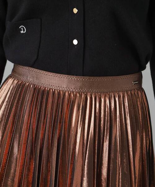DRESSTERIOR（ドレステリア）の「【洗える/ストレッチ性/オンオフ】箔プリントプリーツスカート（スカート・レディース・ゴールド/ブラウン系/ネイビー・40/38/36/34）」の6枚目の写真