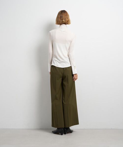 LANVIN en Bleu(ランバンオンブルー)の「カシミヤシルクカフスコンビカットソー(Tシャツ/カットソー・レディース・ブラック/オフホワイト・38)」の5枚目の写真