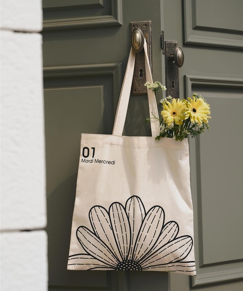 Mardi Mercredi（マルディメクルディ）の「CANVAS BAG FLOWER / キャンバス バッグ フラワー（エコバッグ/サブバッグ・レディース・ブラック/アイボリー/ブルー/グリーン/ピンク・FREE）」の9枚目の写真