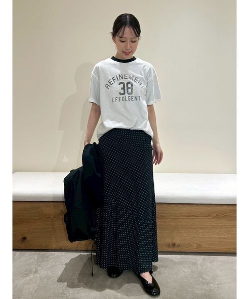 Mila Owen（ミラオーウェン）の「オーバーサイズプリントリンガーTシャツ（Tシャツ/カットソー・レディース・ベージュ/ホワイト/ライトブルー・1/0）」の6枚目の写真