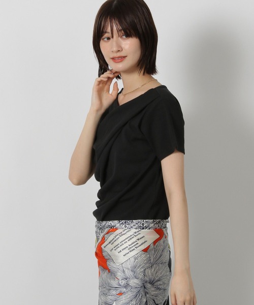 LAKOLE（ラコレ）の「テレコドレープデザインT / 588949（Tシャツ/カットソー・レディース・オフホワイト/ブラック/イエロー・FREE）」の21枚目の写真