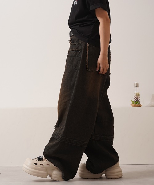 1111clothing(ワンフォークロージング)の「2WAY ダブルニー ワイドカーブパンツ / 2WAY Double Knee Wide Curve Pants(その他パンツ・メンズ・ブラック/カモフラージュ・M/L)」の7枚目の写真