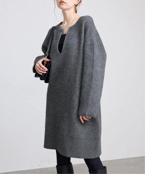 SLOBE IENA(スローブイエナ)の「《追加》ウォッシャブルファーリーミニワンピース(ワンピース・レディース・チャコールグレー/キャメル・FREE)」の2枚目の写真