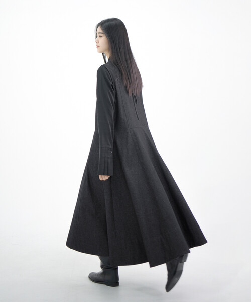 Bshop（ビショップ）の「eunoia | デニム フレアワンピース WOMEN（ワンピース・レディース・ブラック・ONE）」の11枚目の写真