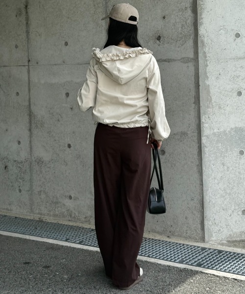 deux amour（ドゥーザムール）の「フードフリルブルゾン（ブルゾン・レディース・ブラック/ベージュ・M～Ｌ）」の18枚目の写真