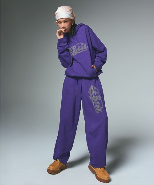 X-girl（エックスガール）の「RHINESTONE CURSIVE LOGO SWEAT PANTS