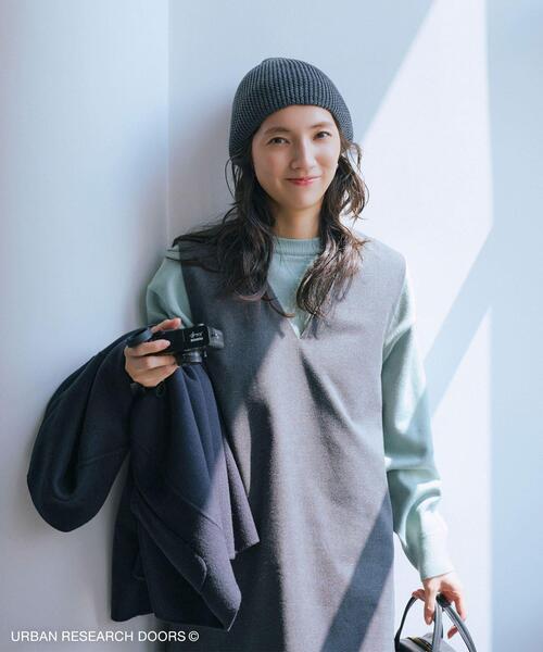 URBAN RESEARCH DOORS（アーバンリサーチドアーズ）の「『仁村紗和さん着用』『UR TECH 200日ニット』スウェットライクプルオーバー（ニット/セーター・レディース・ライトグレー/ブラウン/ミント/オレンジ/レッド系その他/オフホワイト/チャコールグレー・MEDIUM）」の17枚目の写真