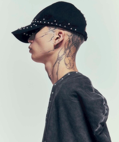 DIG YOUR OWN GRAVE（ディグユアオウングレイブ）の「【DIG YOUR OWN GRAVE】SILENT CROSS CAP / 【ディグユアオウングレイブ】スタッズキャップ（キャップ・メンズ・ブラック・ONE SIZE）」の10枚目の写真