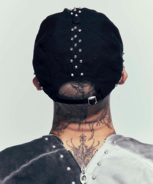 DIG YOUR OWN GRAVE（ディグユアオウングレイブ）の「【DIG YOUR OWN GRAVE】SILENT CROSS CAP / 【ディグユアオウングレイブ】スタッズキャップ（キャップ・メンズ・ブラック・ONE SIZE）」の12枚目の写真