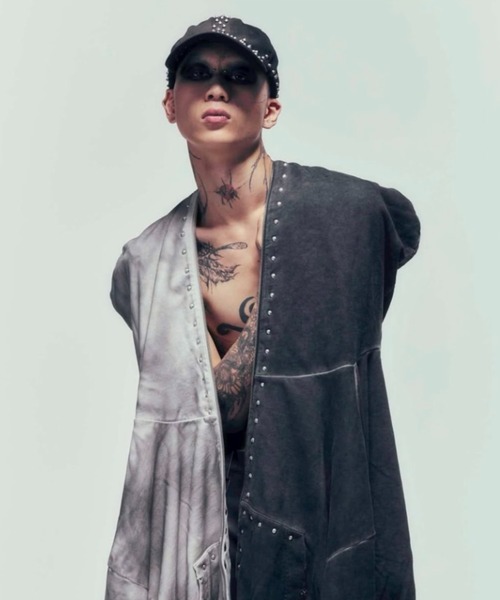 DIG YOUR OWN GRAVE（ディグユアオウングレイブ）の「【DIG YOUR OWN GRAVE】SILENT CROSS CAP / 【ディグユアオウングレイブ】スタッズキャップ（キャップ・メンズ・ブラック・ONE SIZE）」の3枚目の写真