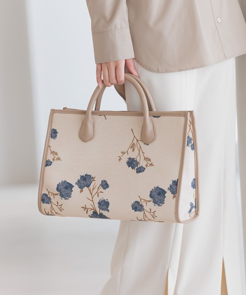 Andemiu（アンデミュウ）の「【オリジナル柄】ゴブランフラワーBAG597399（トートバッグ・レディース・ダークブラウン/ネイビー/アイボリー・FREE）」の14枚目の写真