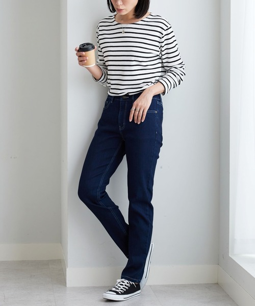 BELLUNA PLUS（ベルーナ）の「やわらかストレッチデニムスリムパンツ７３（その他パンツ・レディース・ネイビー/ライトブルー/ブルー・LARGE/SMALL/X-LARGE/MEDIUM）」の5枚目の写真