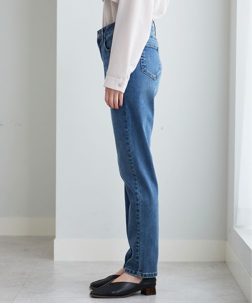 BELLUNA PLUS（ベルーナ）の「やわらかストレッチデニムスリムパンツ７３（その他パンツ・レディース・ネイビー/ライトブルー/ブルー・LARGE/SMALL/X-LARGE/MEDIUM）」の21枚目の写真