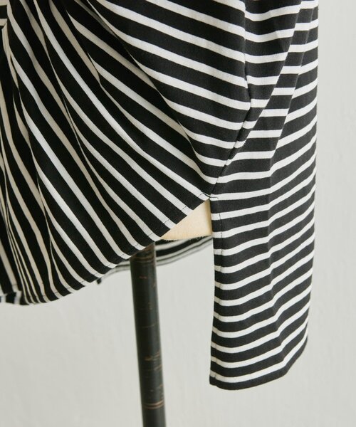 ear PAPILLONNER（イアパピヨネ）の「フリルトップス【SUM1 STYLE】（Tシャツ/カットソー・レディース・ブラック・FREE）」の12枚目の写真