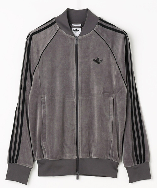 adidas（アディダス）の「adidas/アディダス VELOUR SST TT/アディカラーSST トラックトップ(限定展開)（ブルゾン・メンズ・ネイビー/ブラック/グレー・MEDIUM/X-LARGE/XX-LARGE/LARGE）」の2枚目の写真