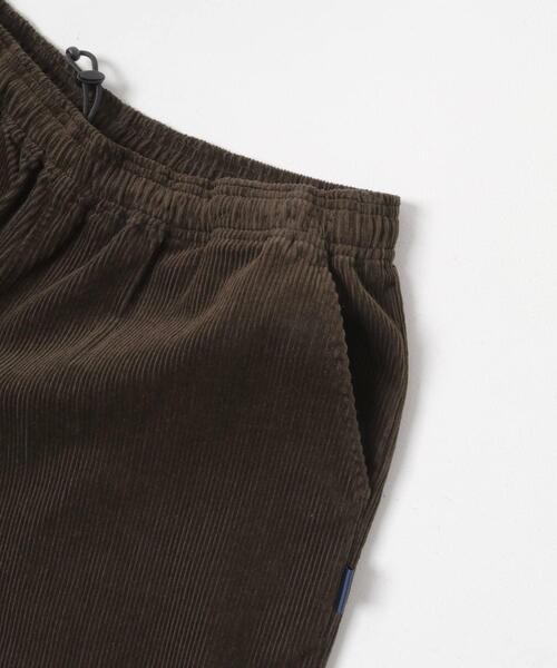 URBAN RESEARCH Sonny Label(アーバンリサーチサニーレーベル)の「コーデュロイワイドテーパードパンツ(その他パンツ・メンズ・オフホワイト/ブラック/ダークブラウン・MEDIUM/SMALL/LARGE)」の13枚目の写真