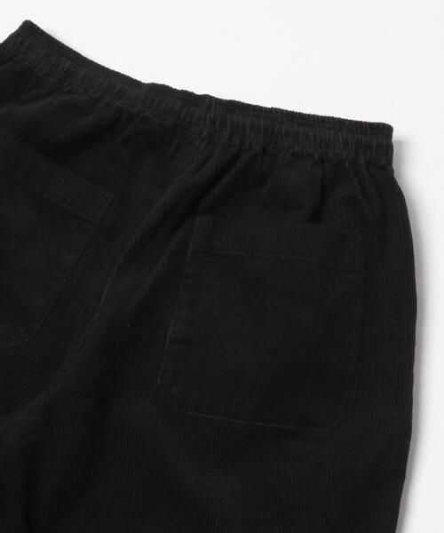 URBAN RESEARCH Sonny Label(アーバンリサーチサニーレーベル)の「コーデュロイワイドテーパードパンツ(その他パンツ・メンズ・オフホワイト/ブラック/ダークブラウン・MEDIUM/SMALL/LARGE)」の16枚目の写真