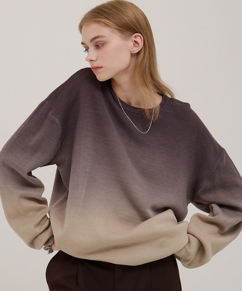 EMMA CLOTHES（エマクローズ）の「ミラノリブグラデーションルーズニットプルオーバー（ニット/セーター・メンズ・グレイッシュベージュ/ブラック/グレー/ネイビー・M/S/L）」の3枚目の写真