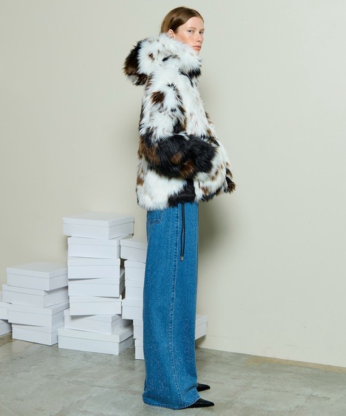 MAISON SPECIAL（メゾンスペシャル）の「Fur Hoodie / ファーフーディ（ブルゾン・レディース・マルチ/チャコールグレー/ブラウン・FREE）」の11枚目の写真