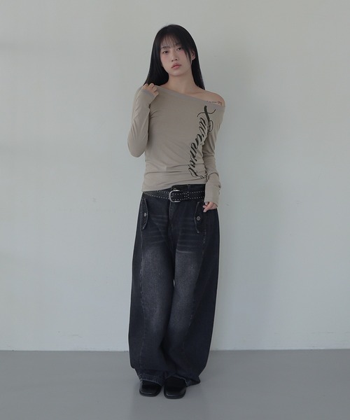 UNE MANSION(ユヌマンション)の「【2025FW新作アイテム】ポイントロゴベーシックカットソー(Tシャツ/カットソー・レディース・ブラック/ホワイト/ベージュ・FREE)」の18枚目の写真
